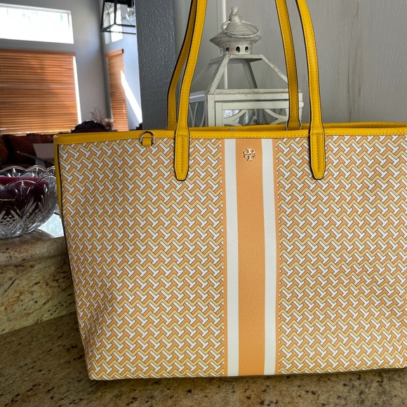 New 💝 Tory Burch large tote - Picture 7 of 9